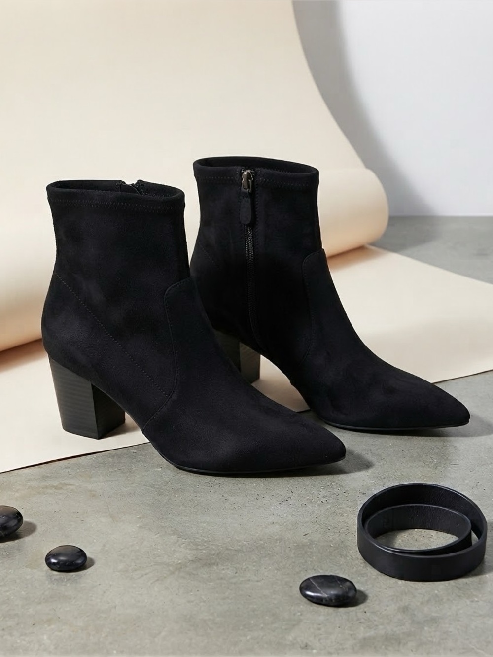 ♥️♥️ On 34th Women's Lydiaa Pointed-Toe Block-Heel Booties - Black Micro